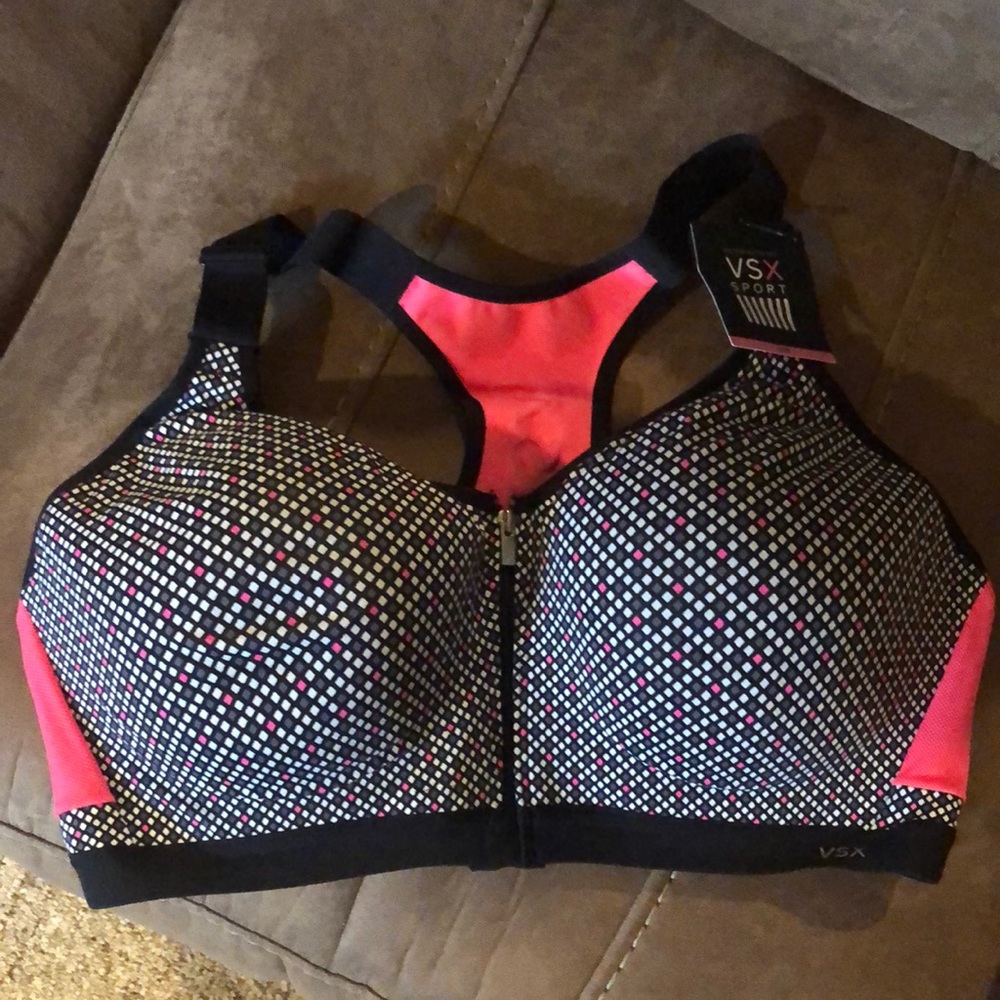 Victoria secrets sports bra size 40DD